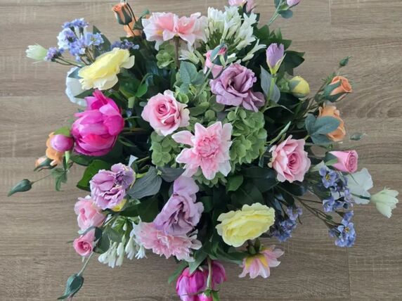 Beatrice Centerpiece - Centerpiece