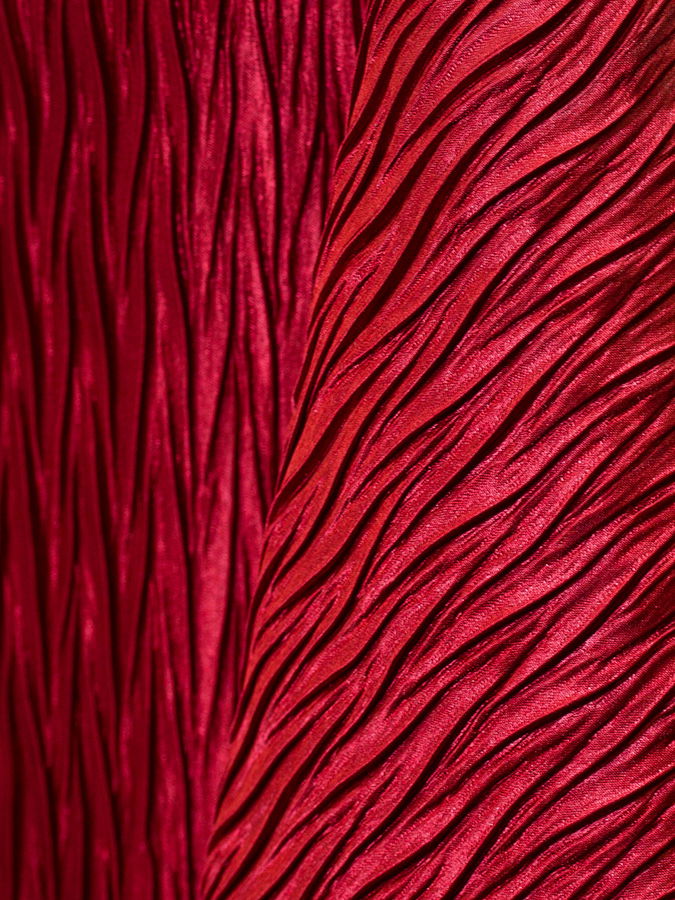 Extreme Crush Red Linen