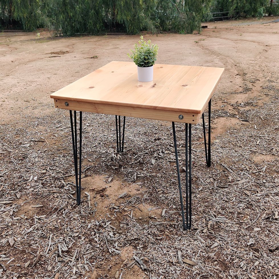 3' Honey Hairpin Table