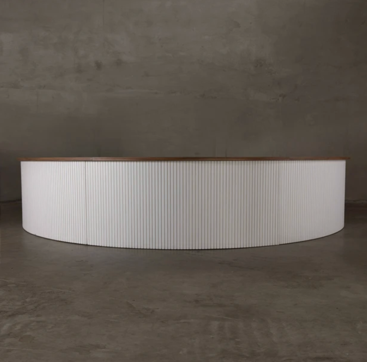 Slat White Bar
