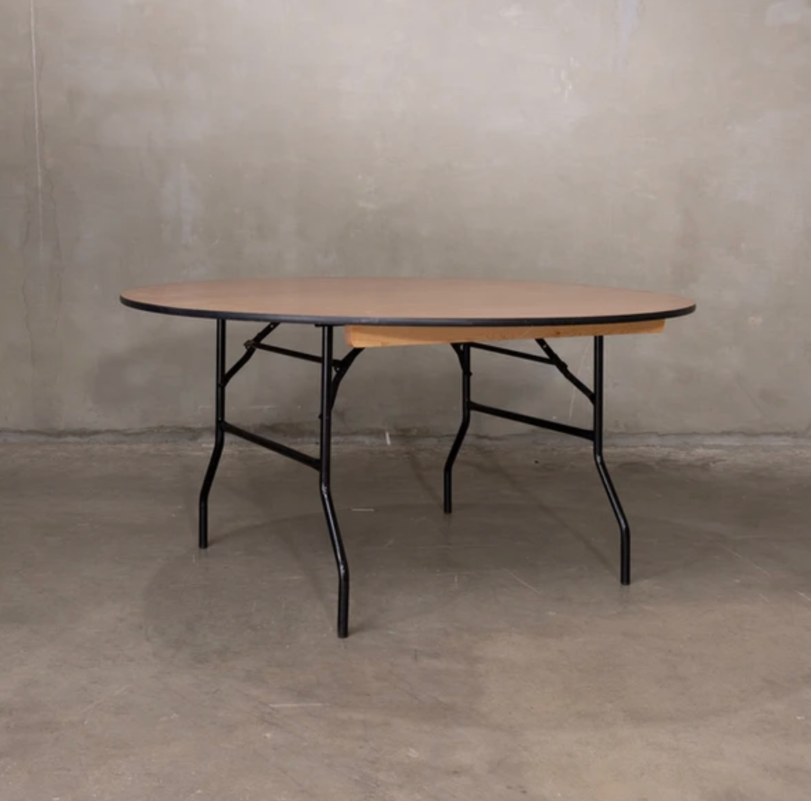 Standard Round Dining Table