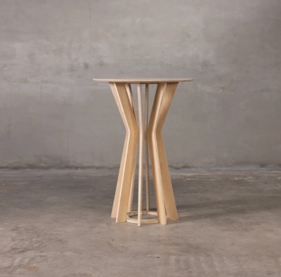Geo Pub Table