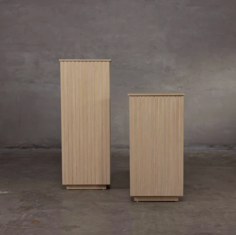 Slat Pedestal