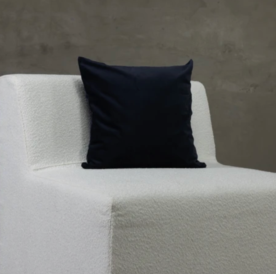 Pillow 81