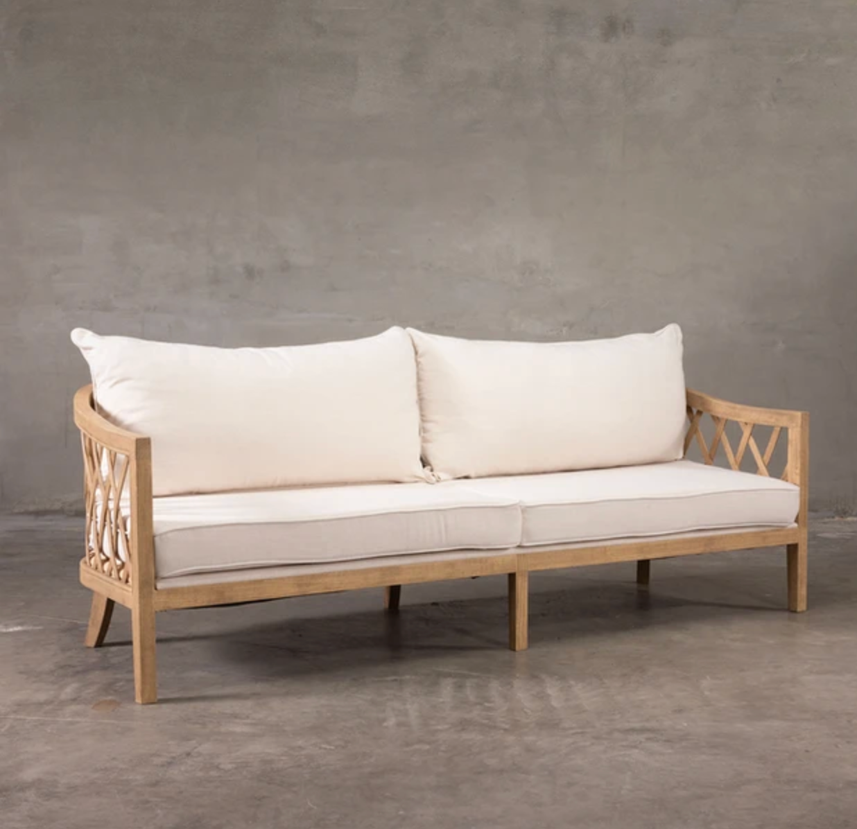 Varanda Sofa