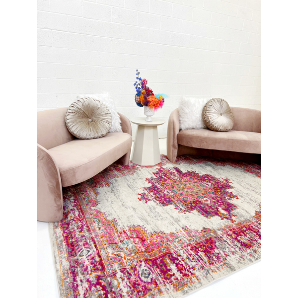 #410 Nouri Area Rug