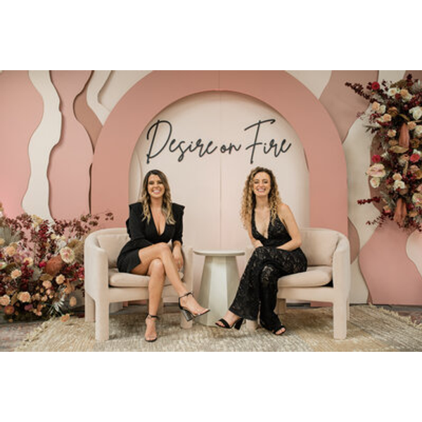 XL 8'x8' Arch Backdrop