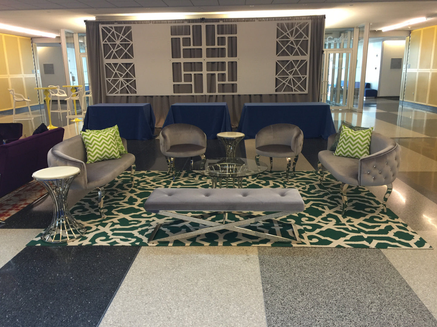 Cosmopolitan Bench Grey