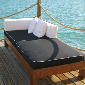 Lounge Chair - Black