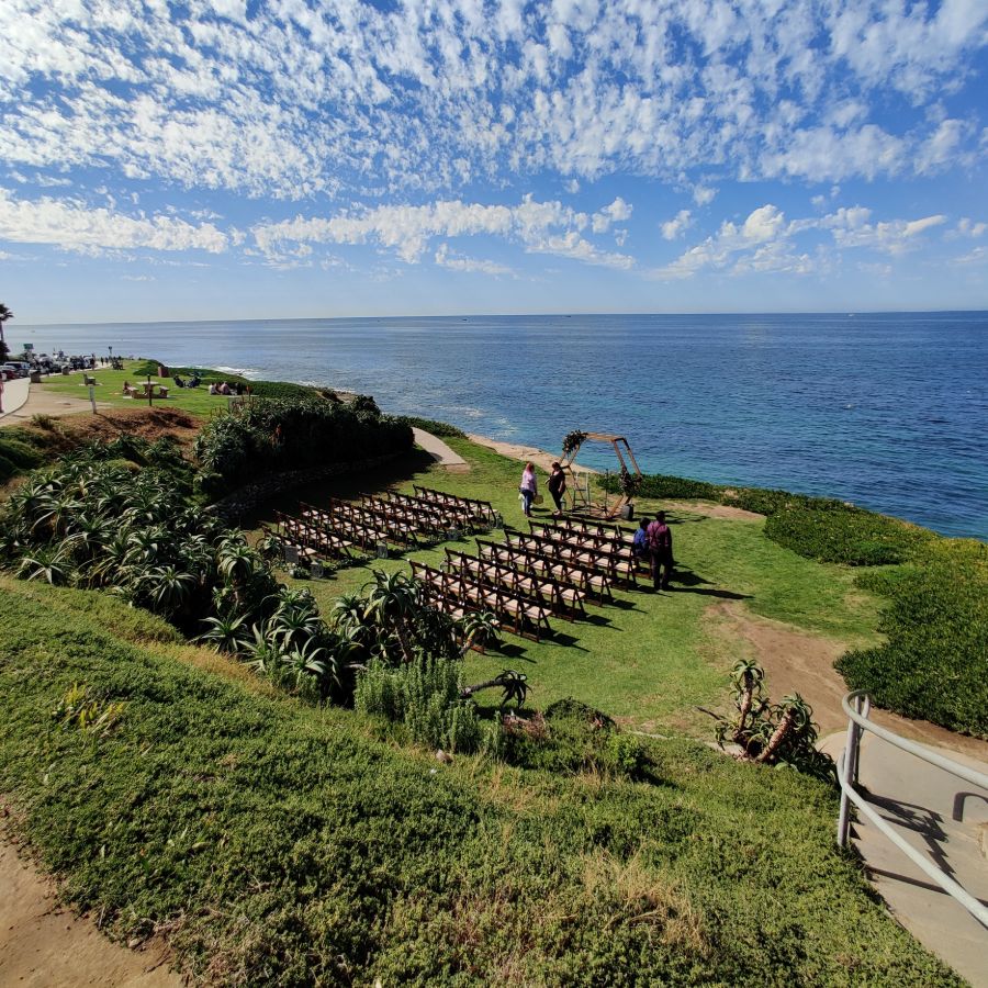 Hickory Hexagon Arch