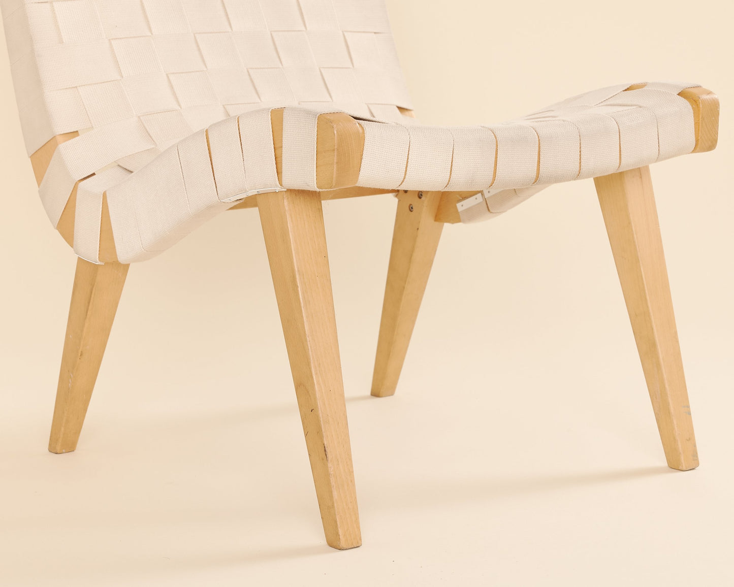 White Risom Lounge Chair