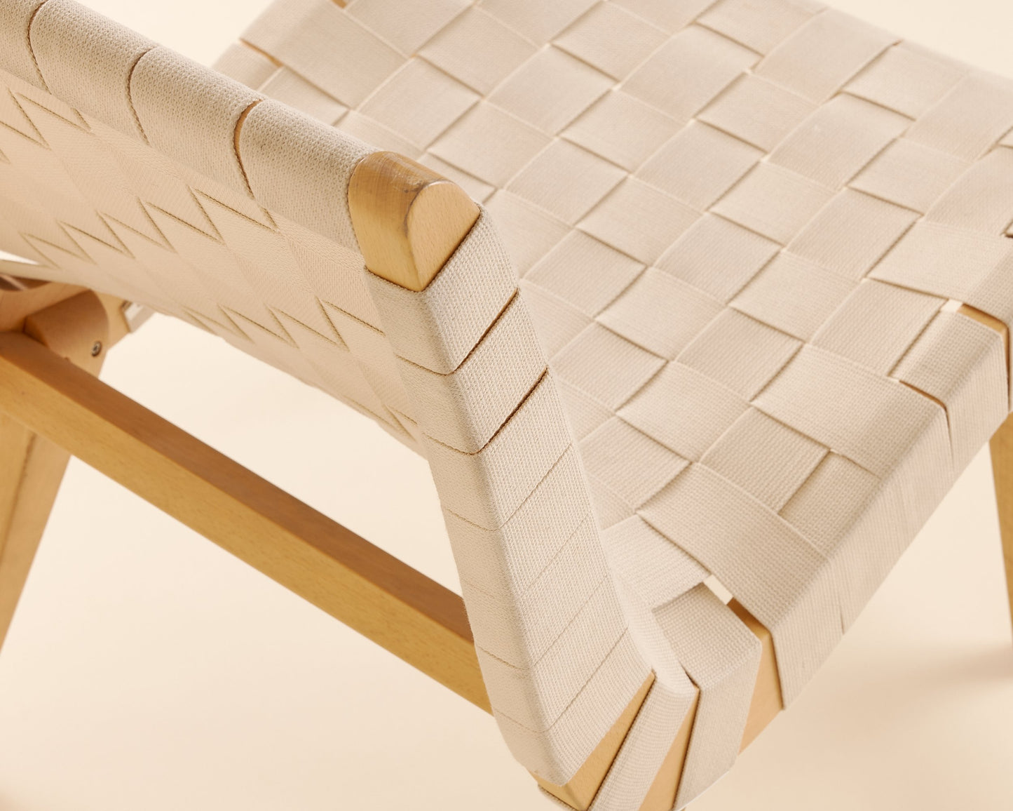 White Risom Lounge Chair
