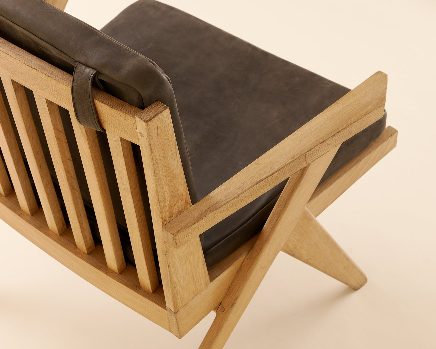 Black Leather Nina Lounge Chair