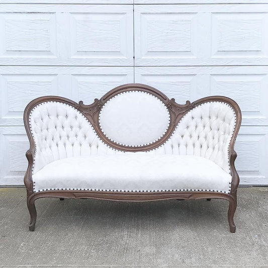 Monroe Settee