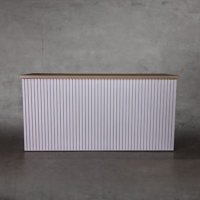 White Slat Food Station