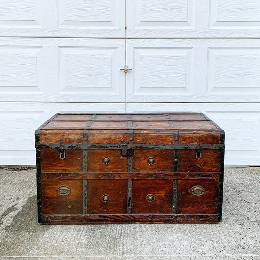 Patina Wood Trunk