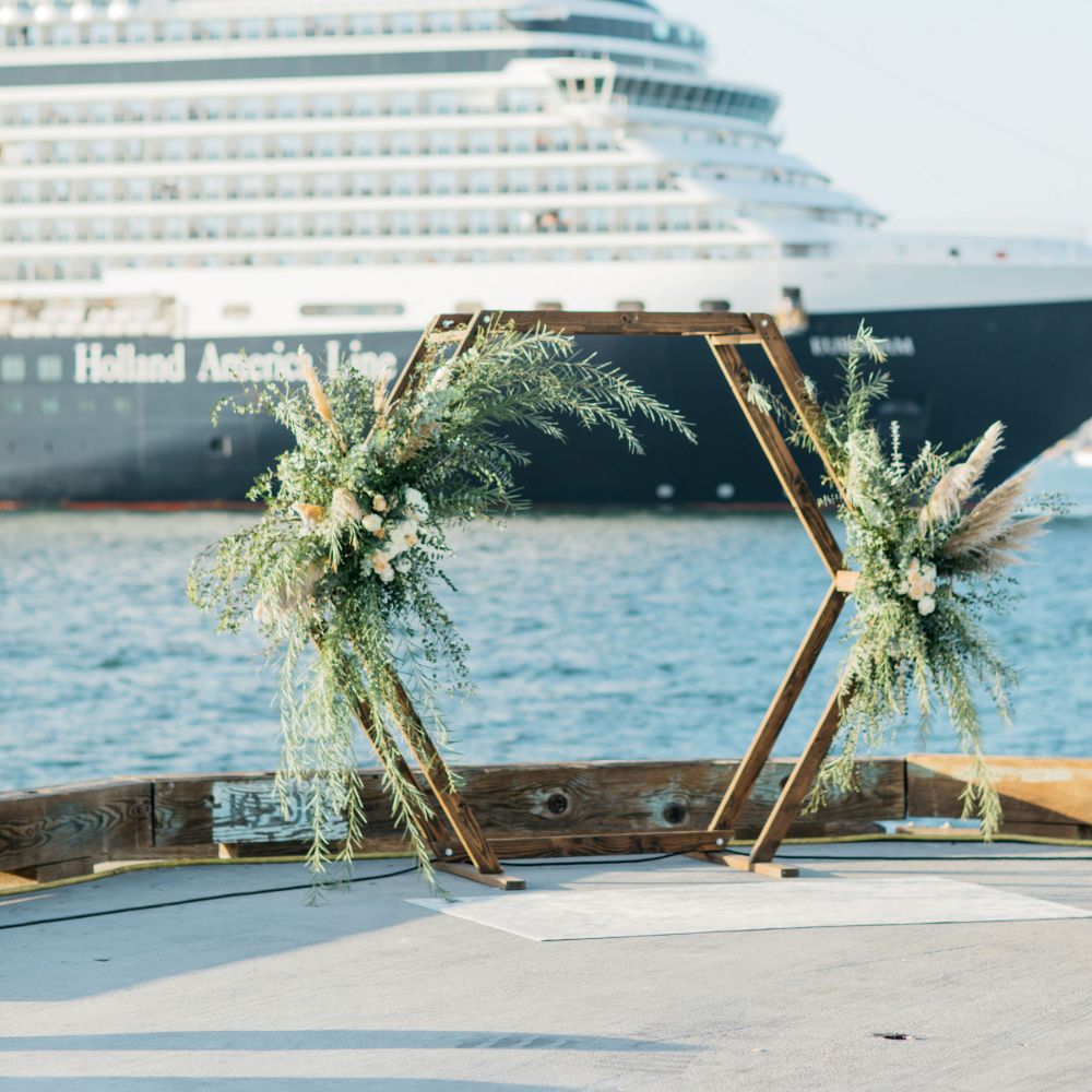 Hickory Hexagon Arch