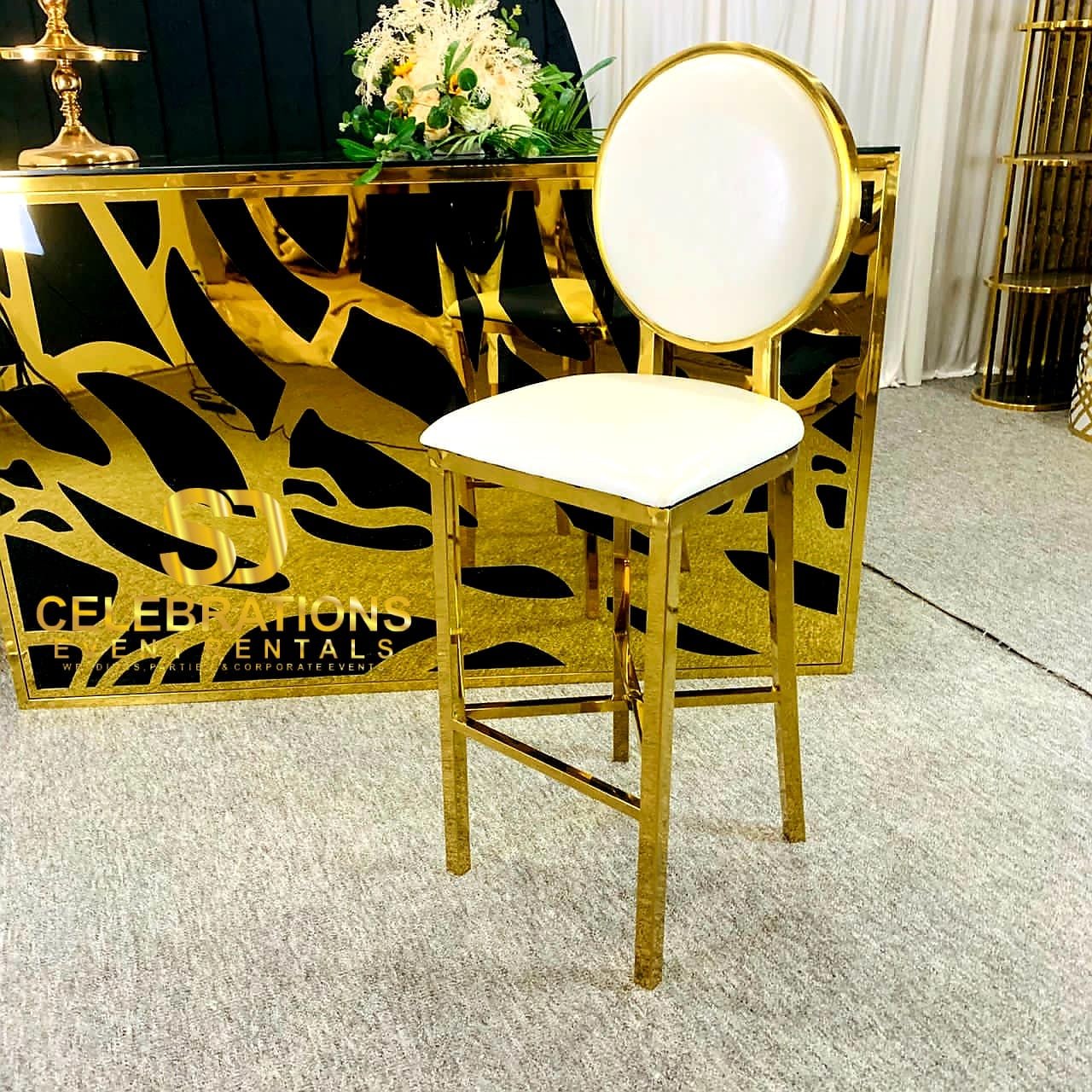 Luxury Bar – Black & Gold