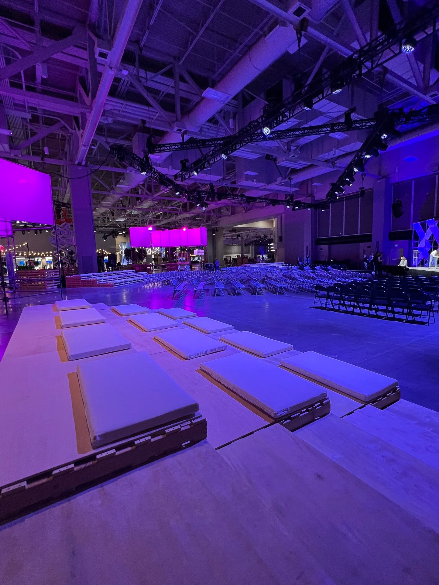 Wood Pallet Lounge - The Bleacher