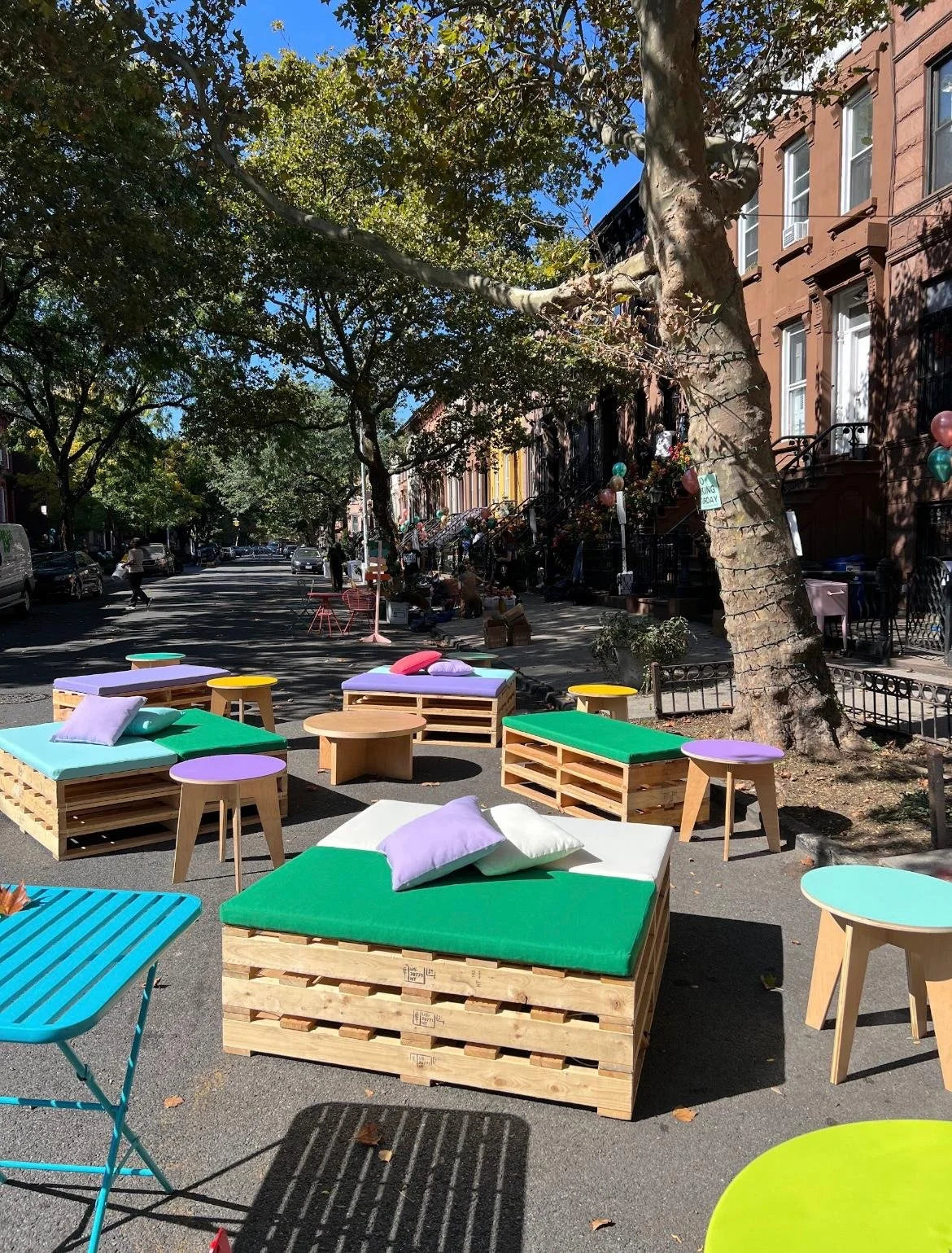 Wood Pallet Lounge - Bed