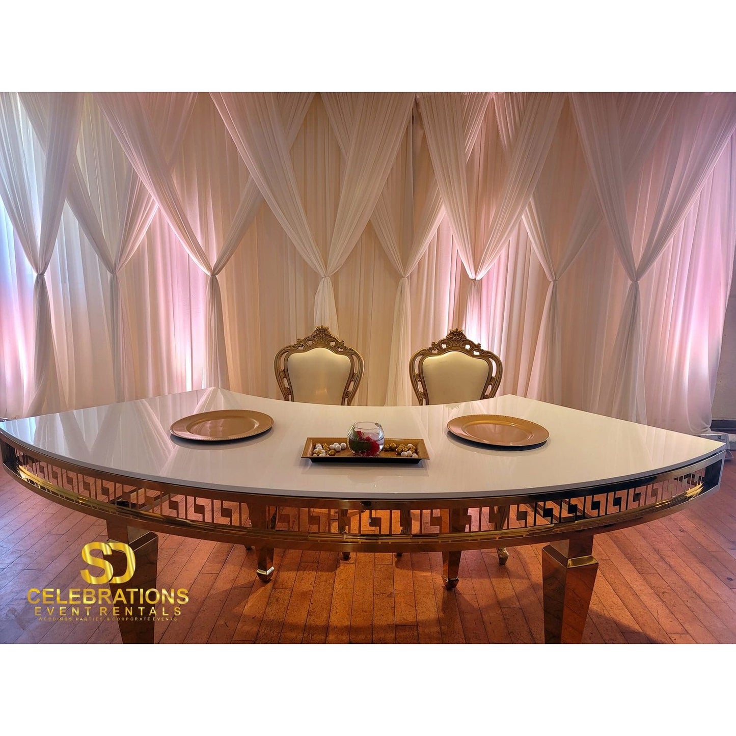 Serpentine Luxury Table