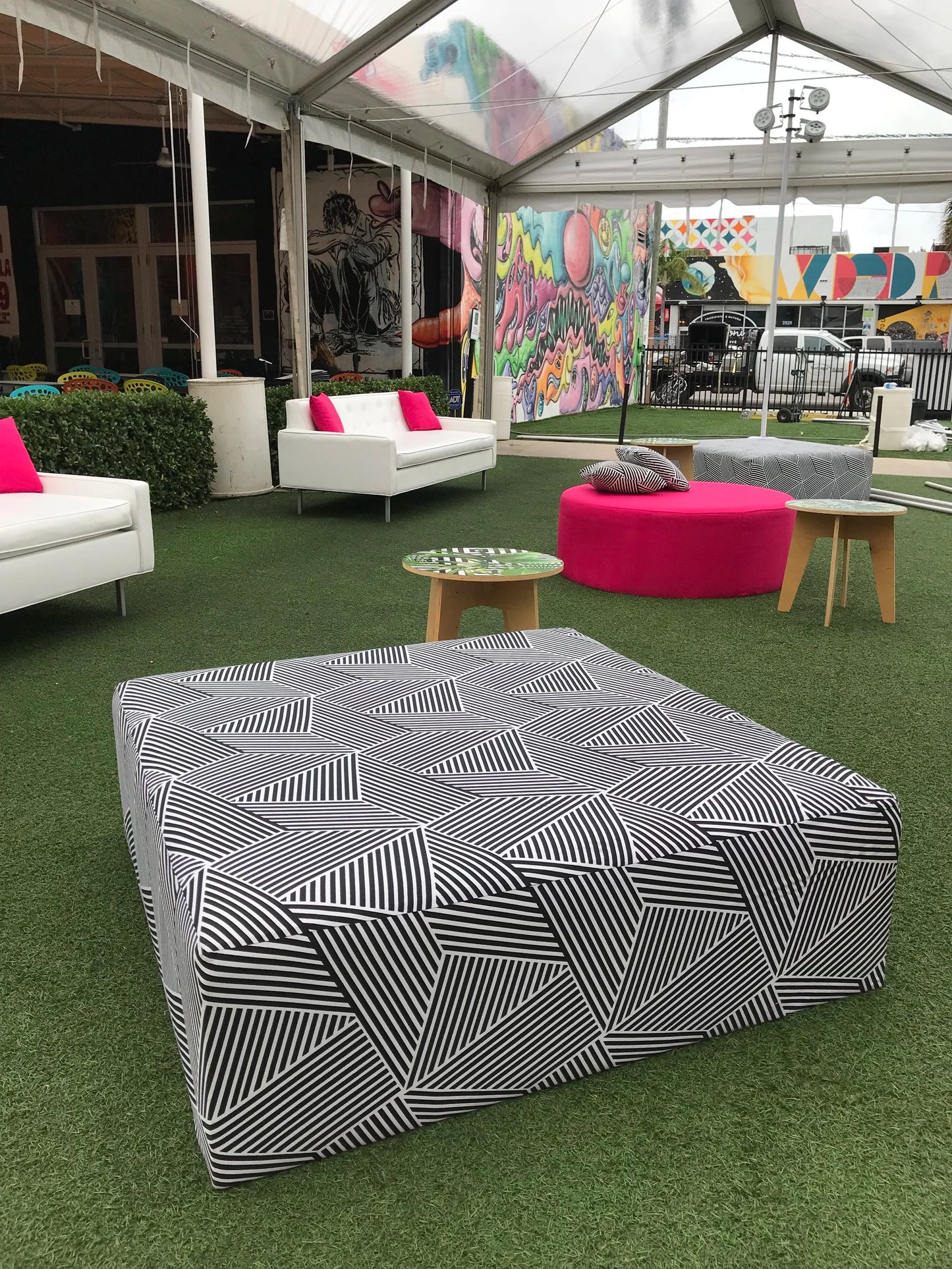 Big Square Ottoman - Graphic Stripes