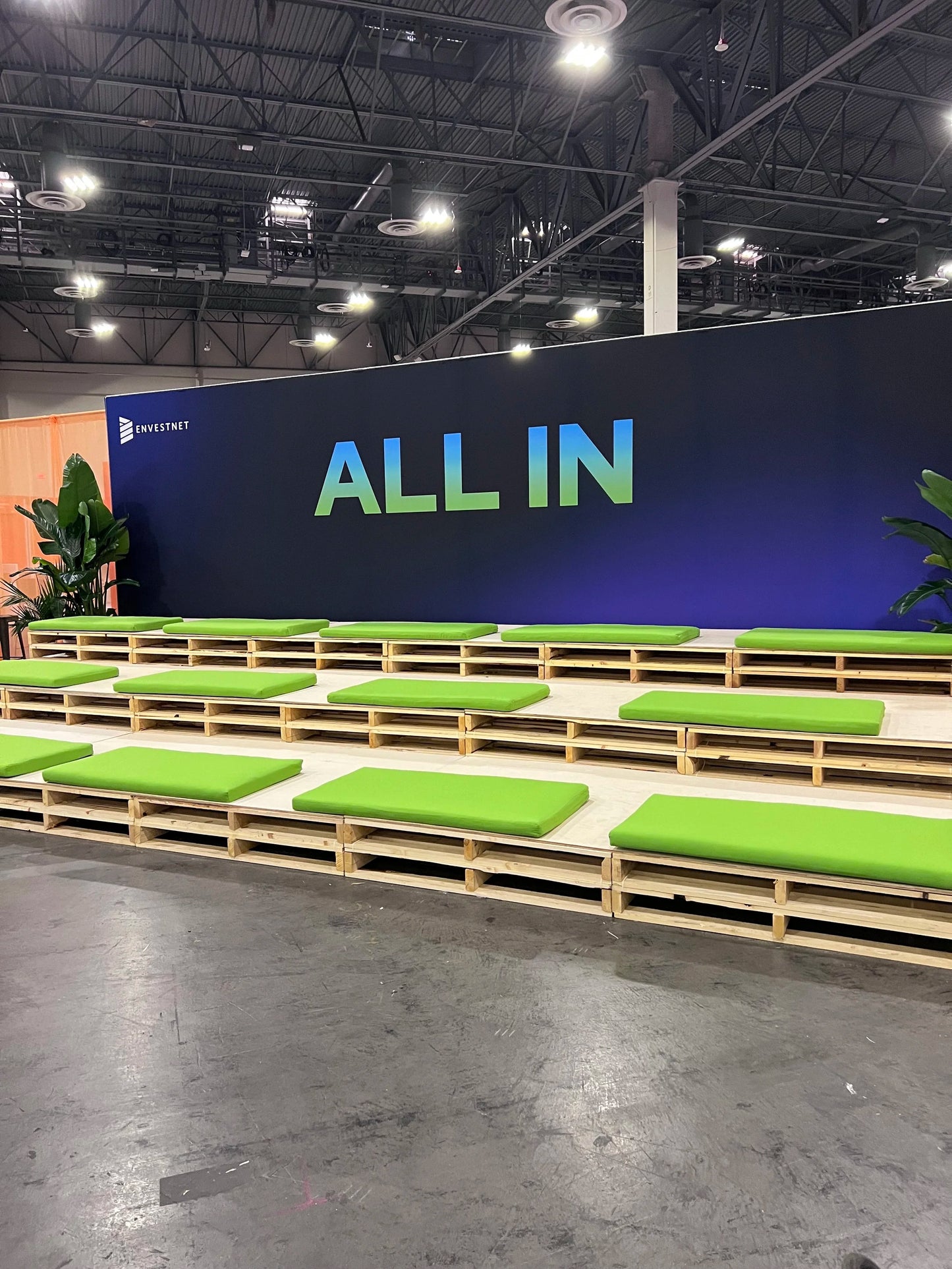 Wood Pallet Lounge - The Bleacher