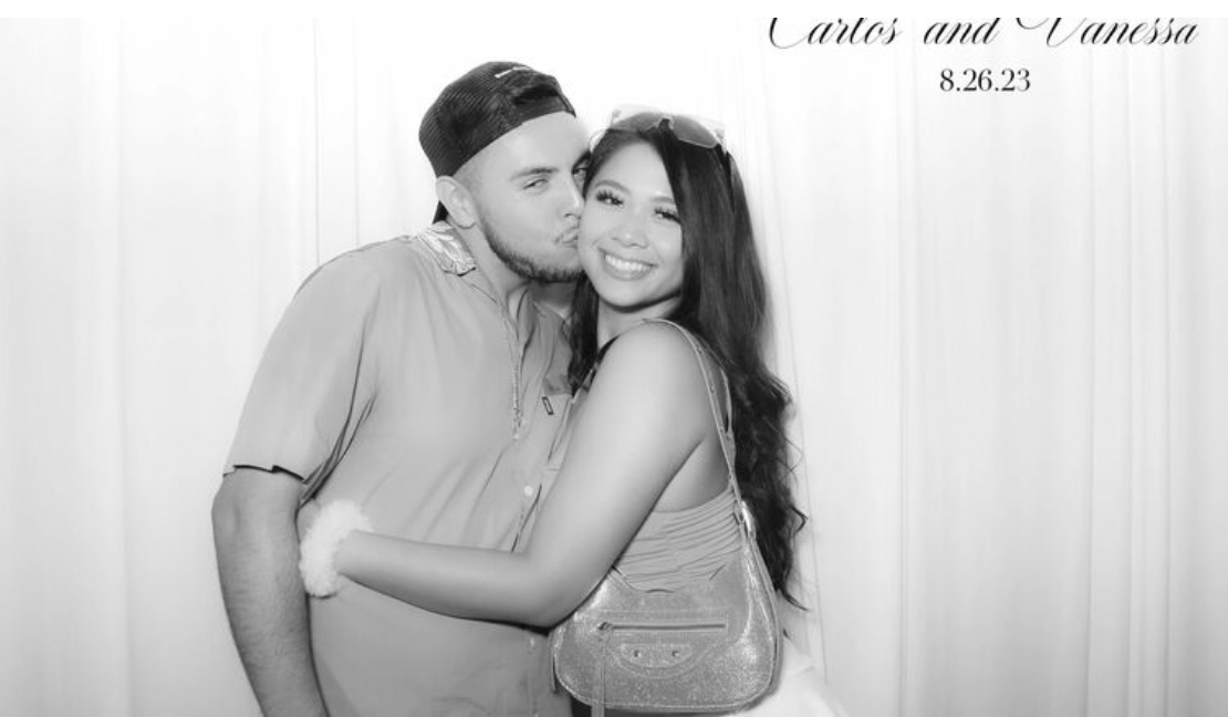 Rental GLAM Photo Booth - 3 Hours