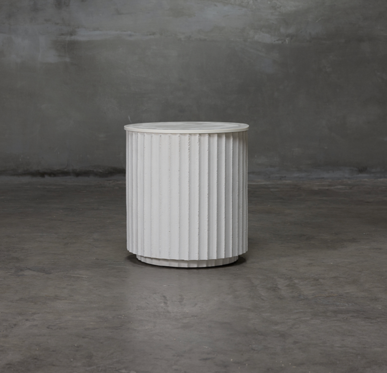 Fluto End Table