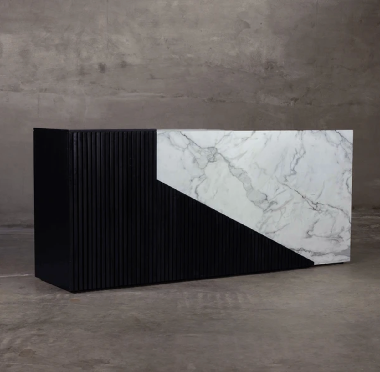 Sleek Bar