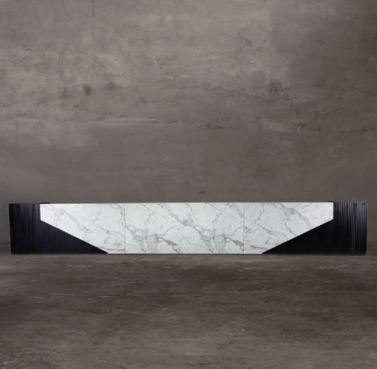 Sleek Bar
