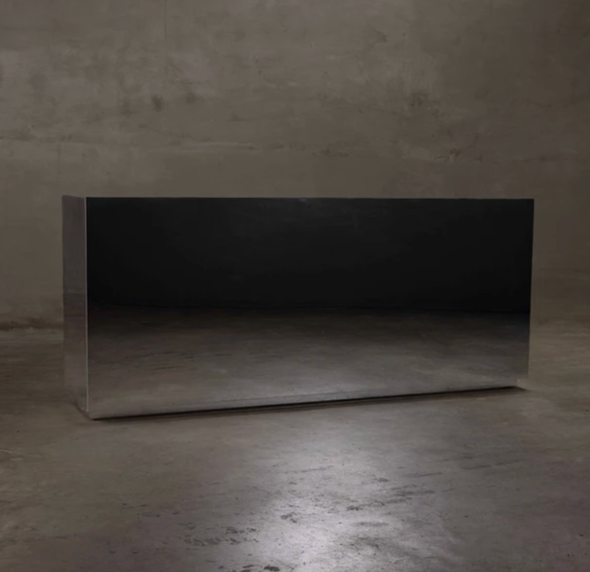 Reflection Bar