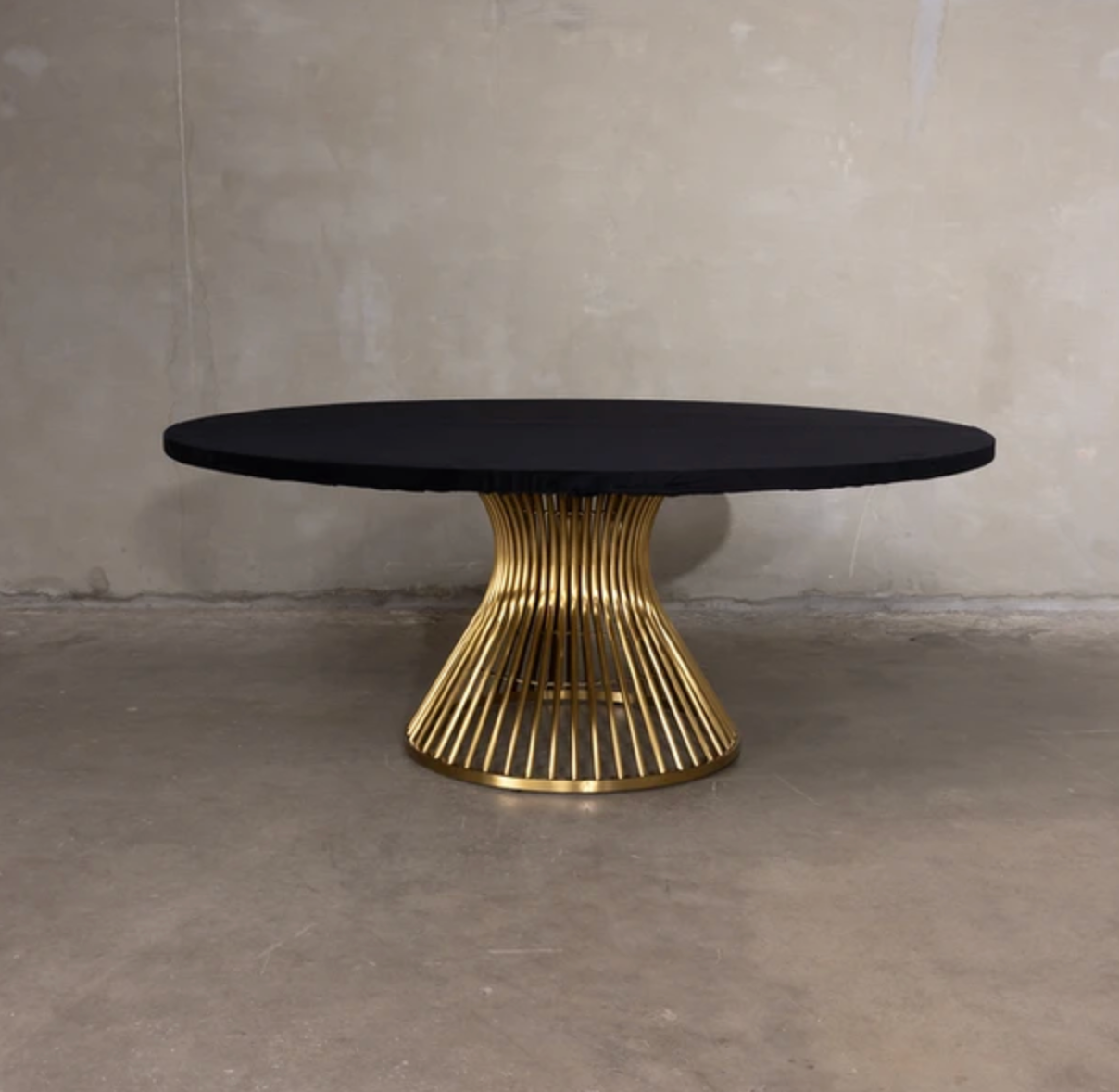 Velvet Round Dining Table (Black)