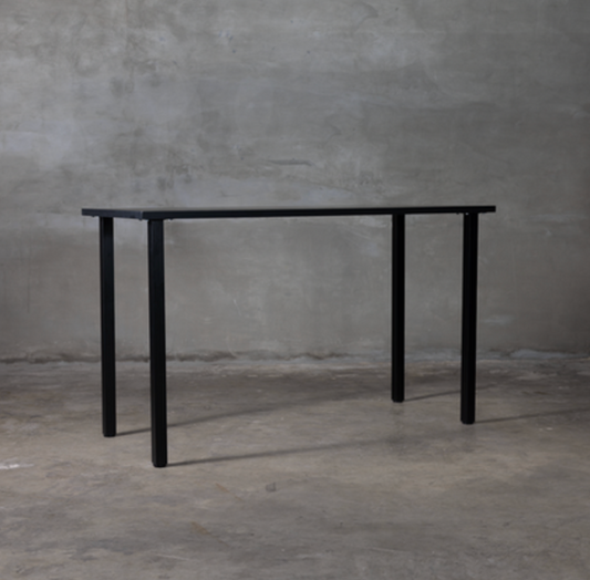 Nero Pub Table