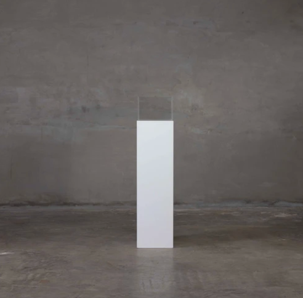 Thin Pedestal