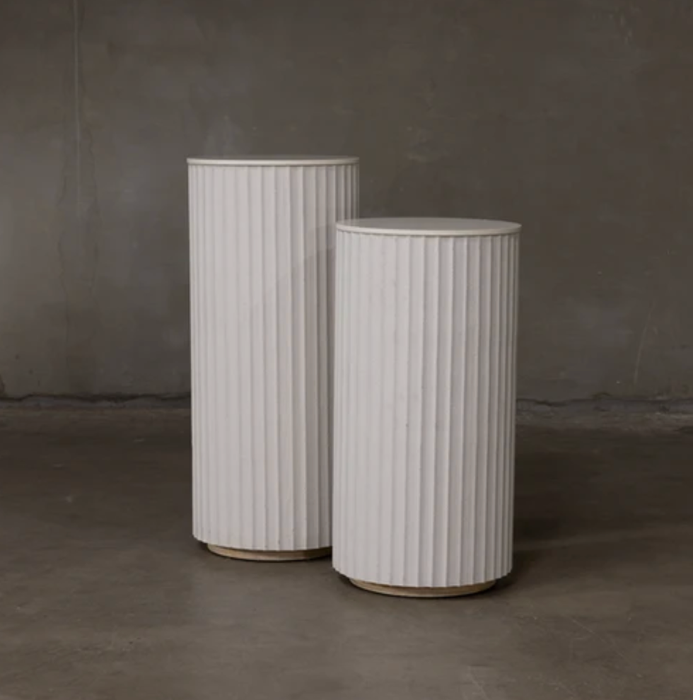 Fluto Pedestal