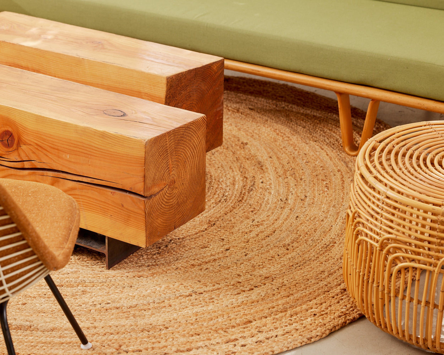 Avocado Toast Lounge