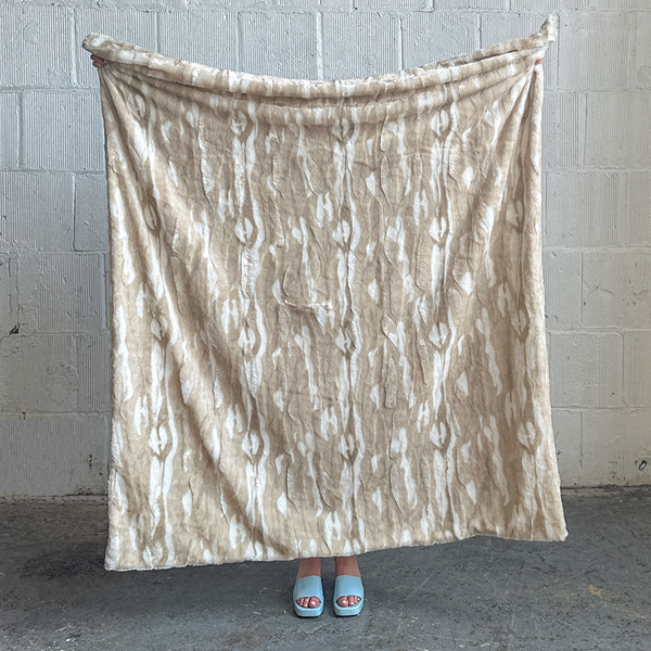 Shimmery Fur Throw
