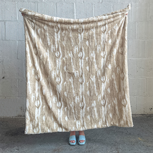 Shimmery Fur Throw
