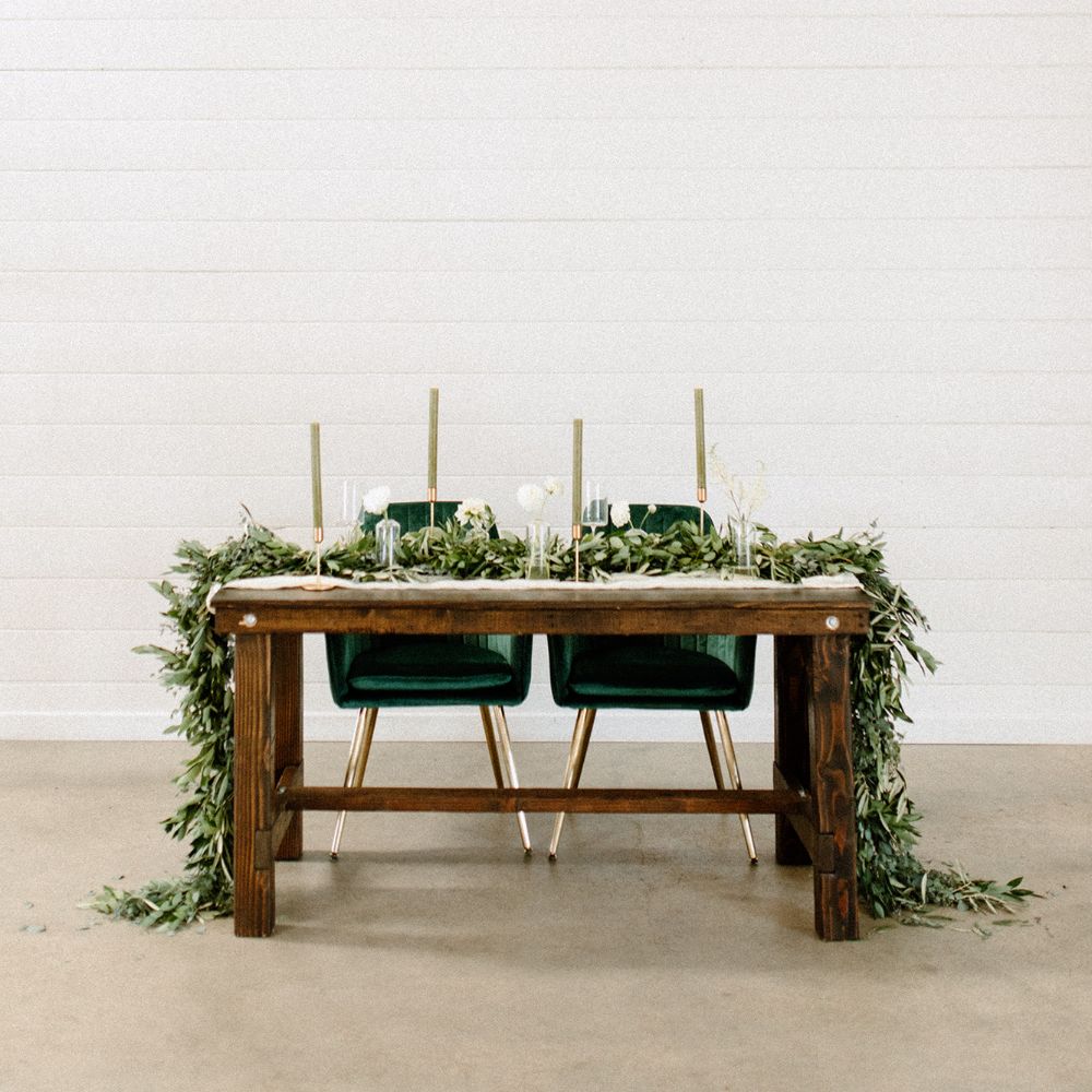 5' Hickory Sweetheart Table