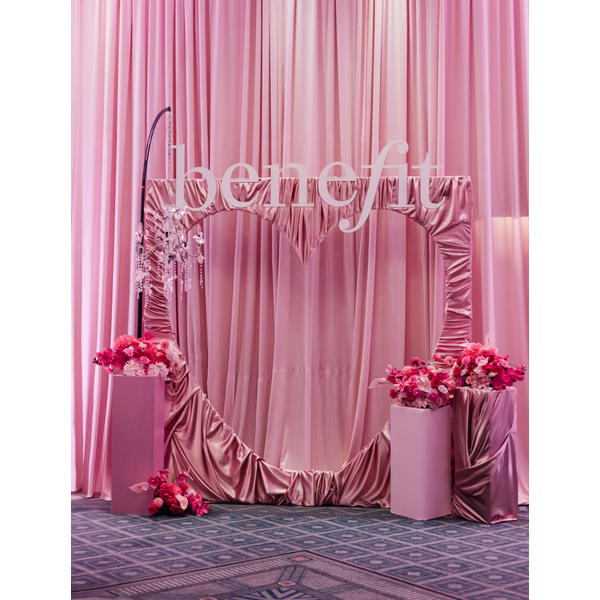 Hollow Heart Wall 8'x8'