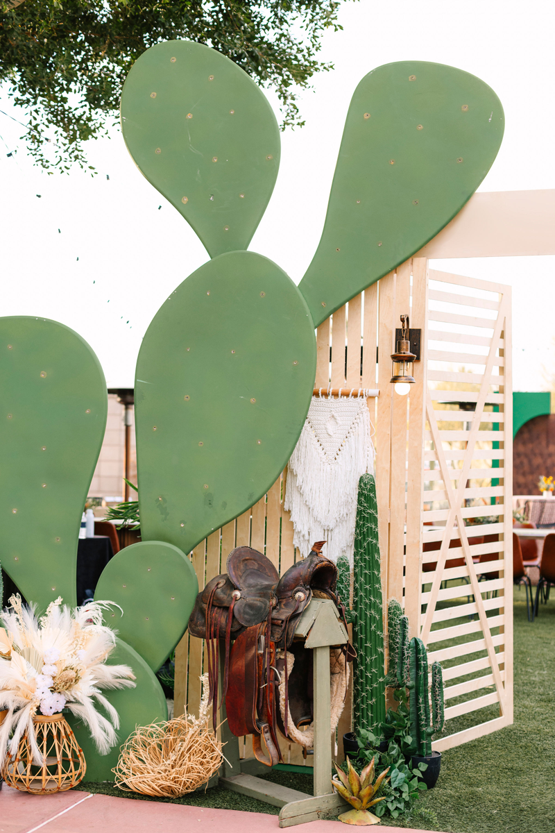 Lifesize 12' Prickly Cactus Structure