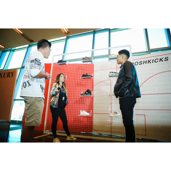 White Grid 7'x7' Wall