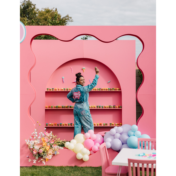 3D Wavy 8'x8' Storefront Structure