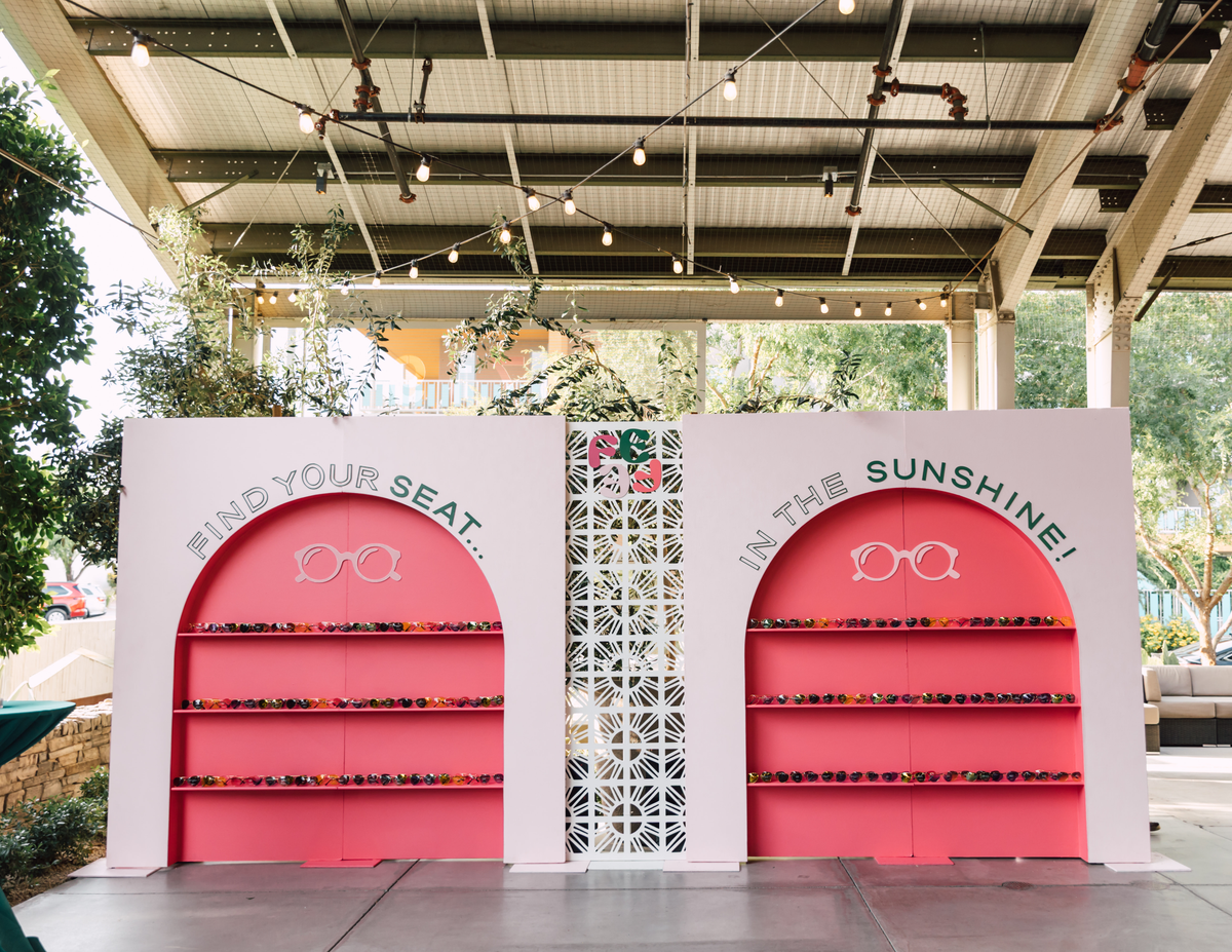 Inset Arch Shelf 8'x8' Wall