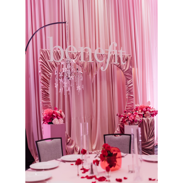 Hollow Heart Wall 8'x8'