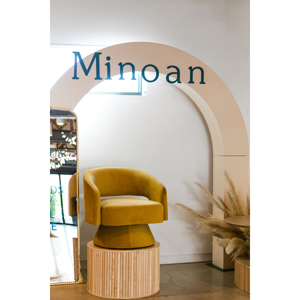 Medium Fluted Pillar