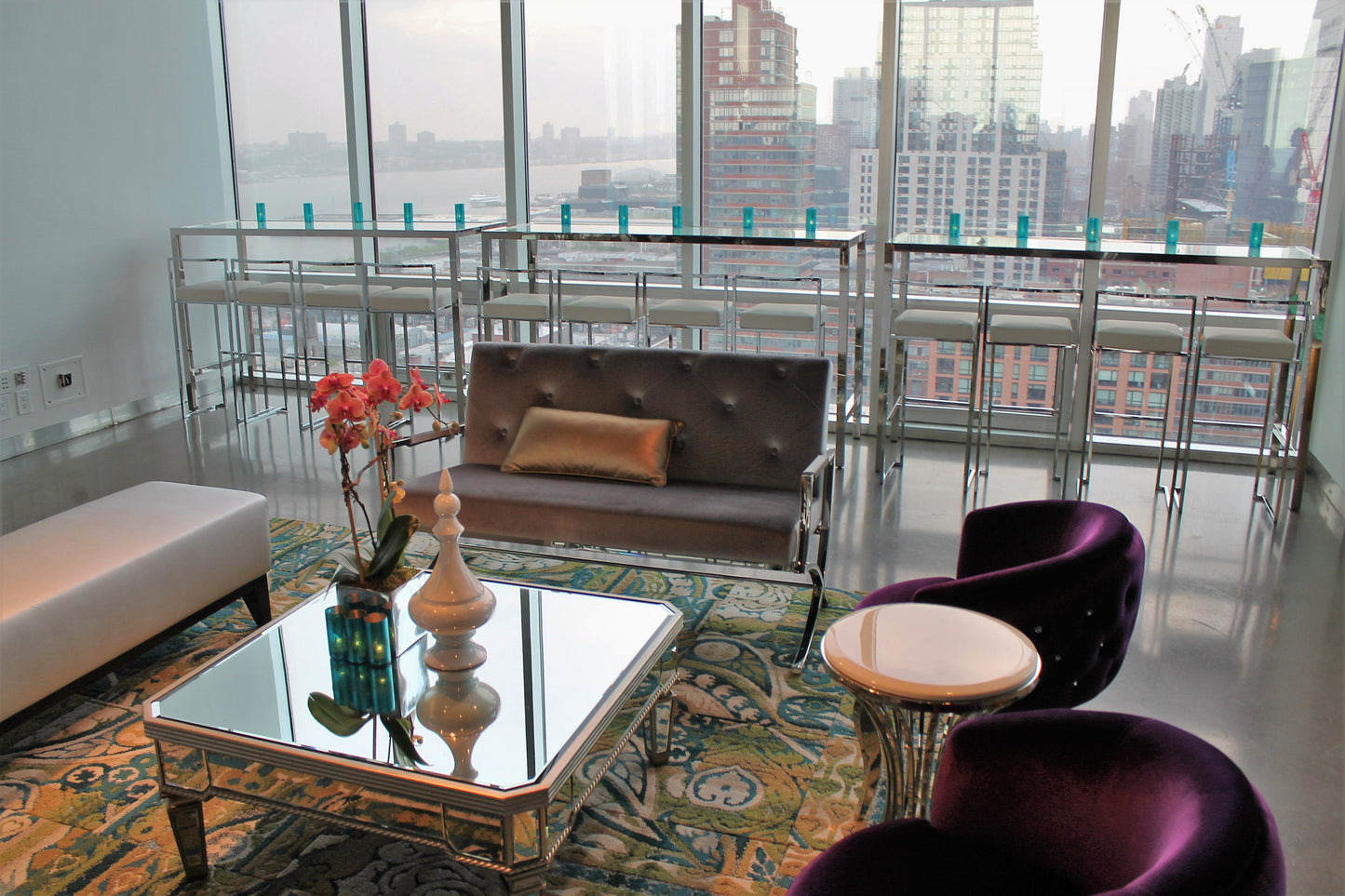 Cosmopolitan Love Seat Grey