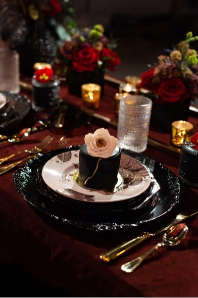 Vintage Purple Plates - Lunch / Salad