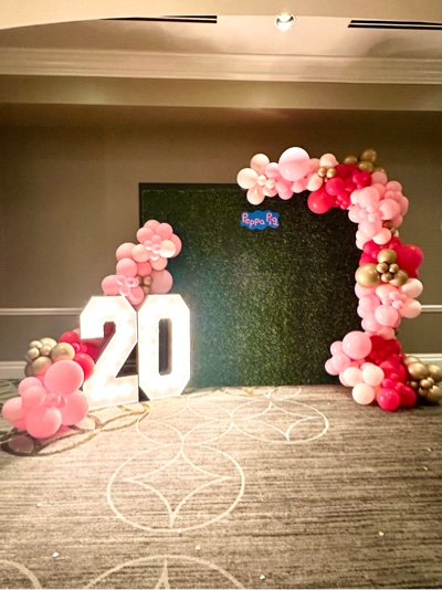 Infinity Boxwood Hedge Wall